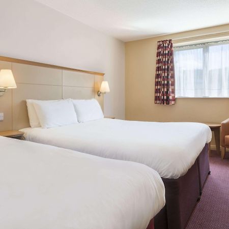 Days Inn Winchester Bagian luar foto