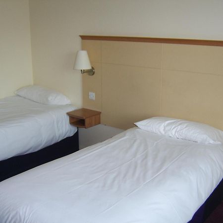 Days Inn Winchester Bagian luar foto