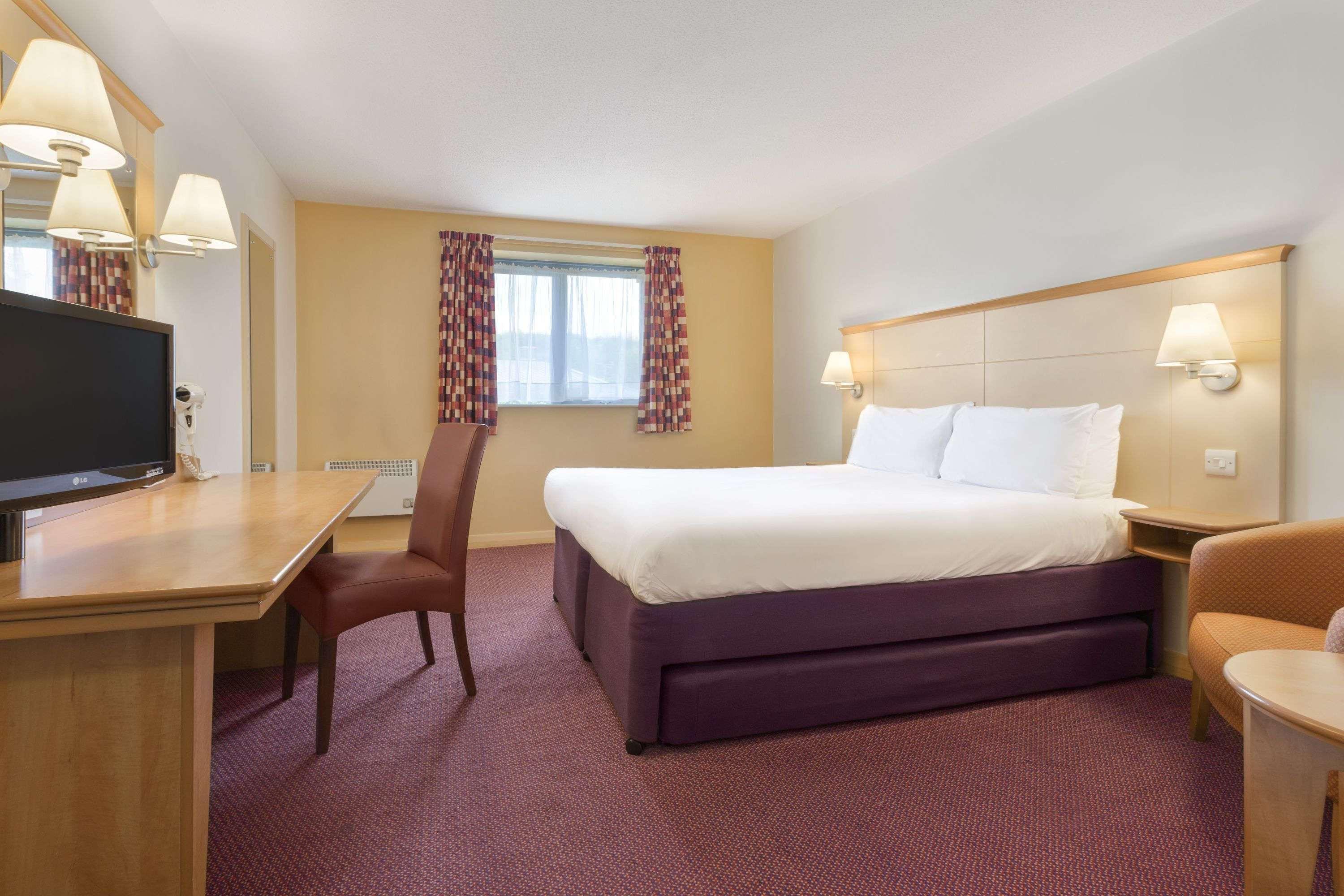 Days Inn Winchester Bagian luar foto
