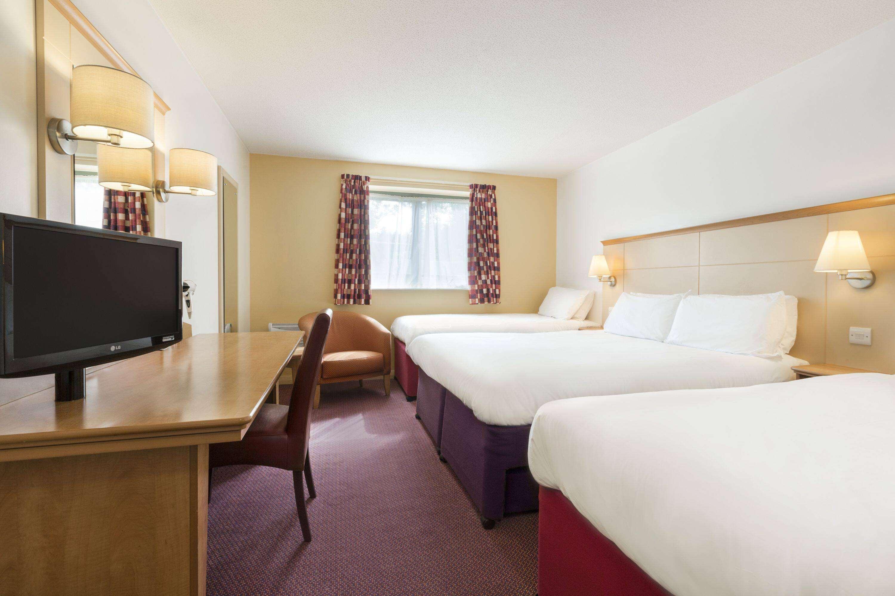 Days Inn Winchester Bagian luar foto