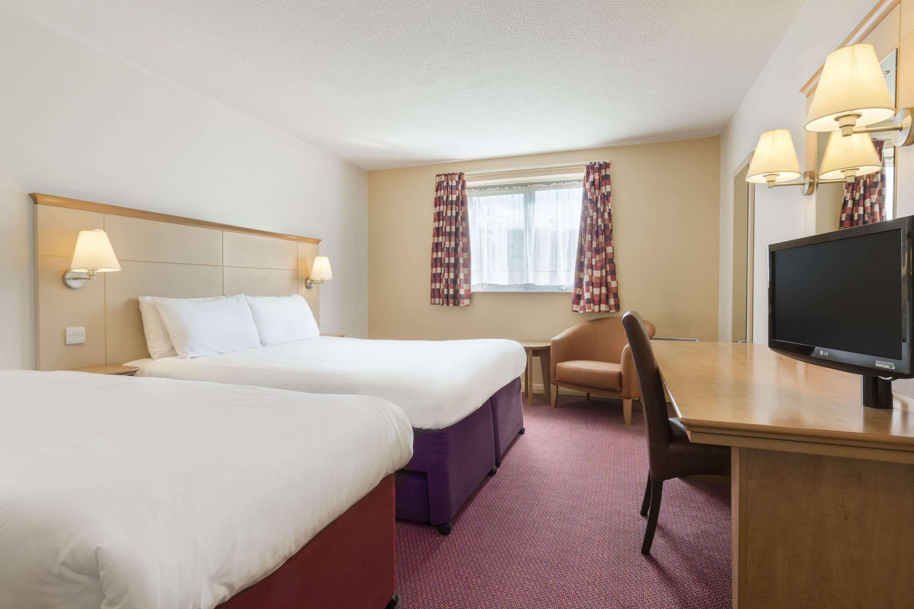 Days Inn Winchester Bagian luar foto