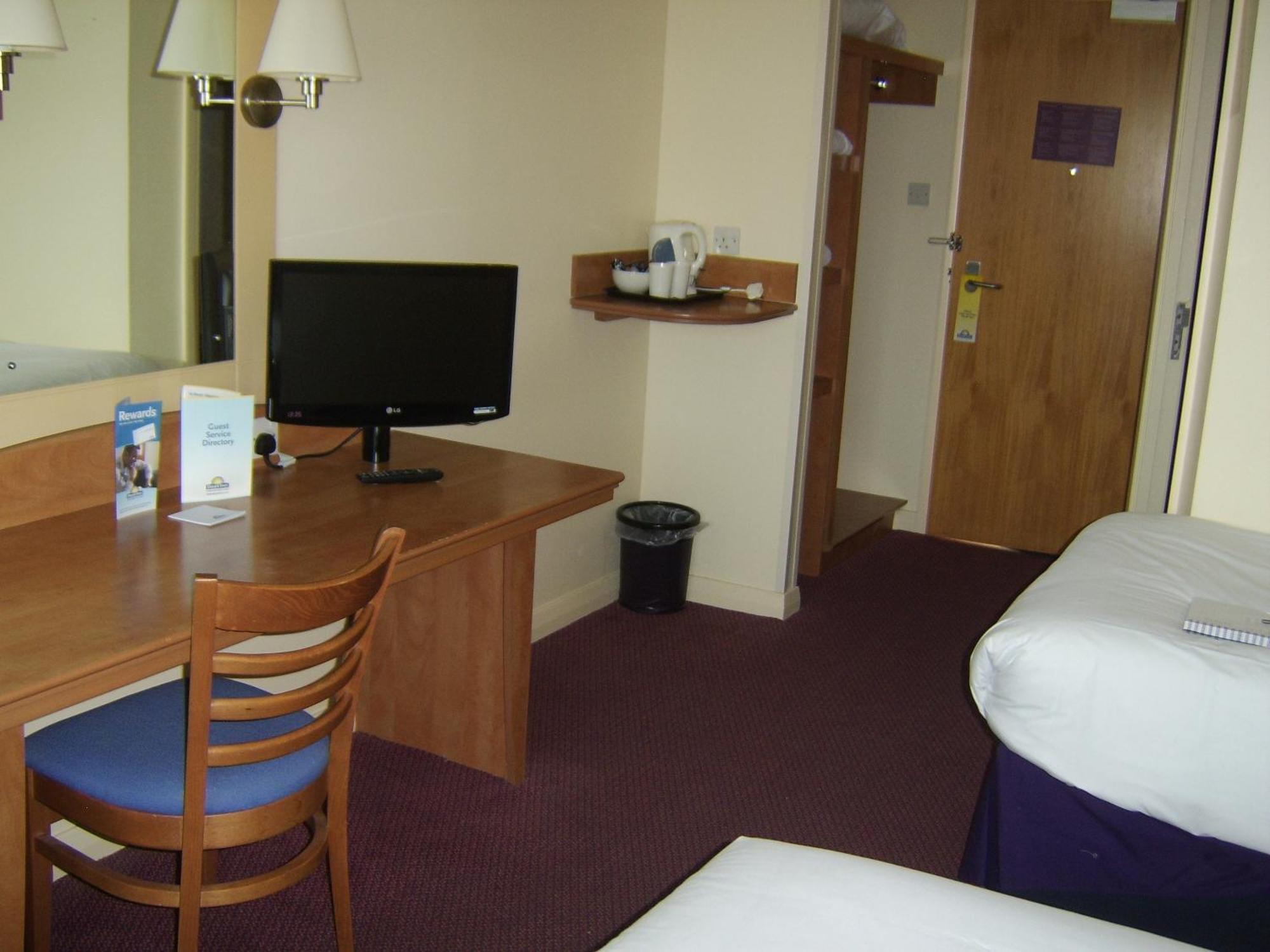 Days Inn Winchester Bagian luar foto